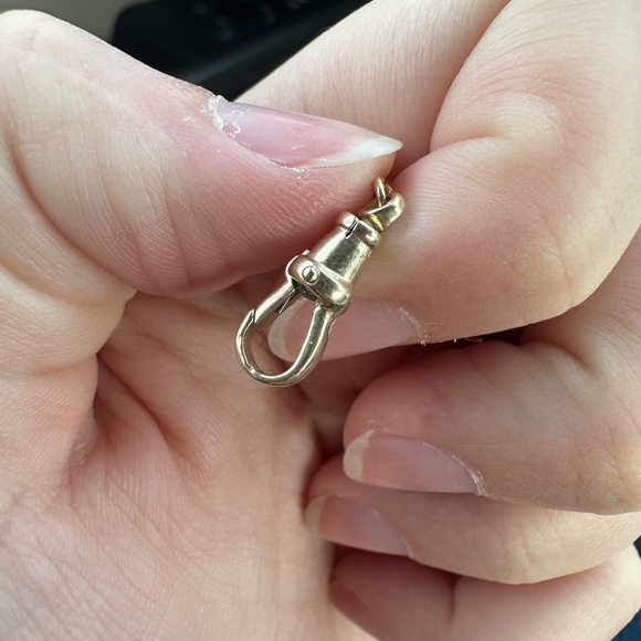 Vintage 9k yellow gold dog clip - Picture 7 of 12